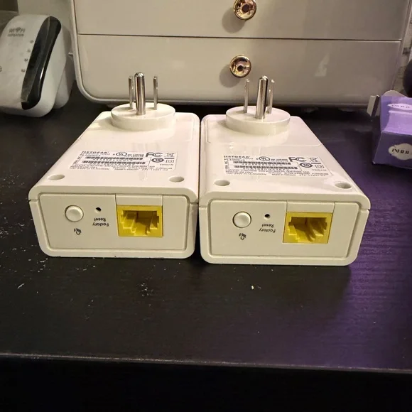 Netgear Powerline 1000 PL1000 WiFi Extender Set of 2 - Picture 2 of 5